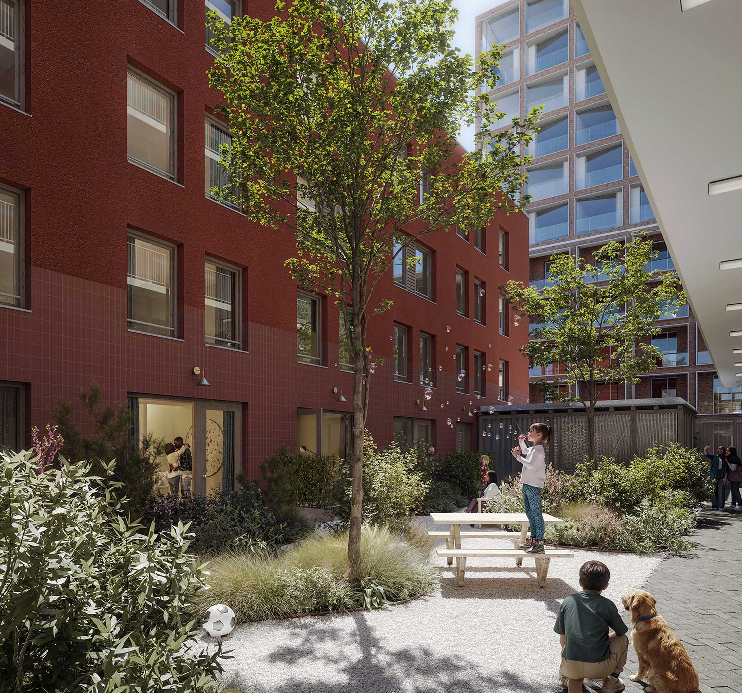 Impressie van de groene binnentuin achter de stadswoningen