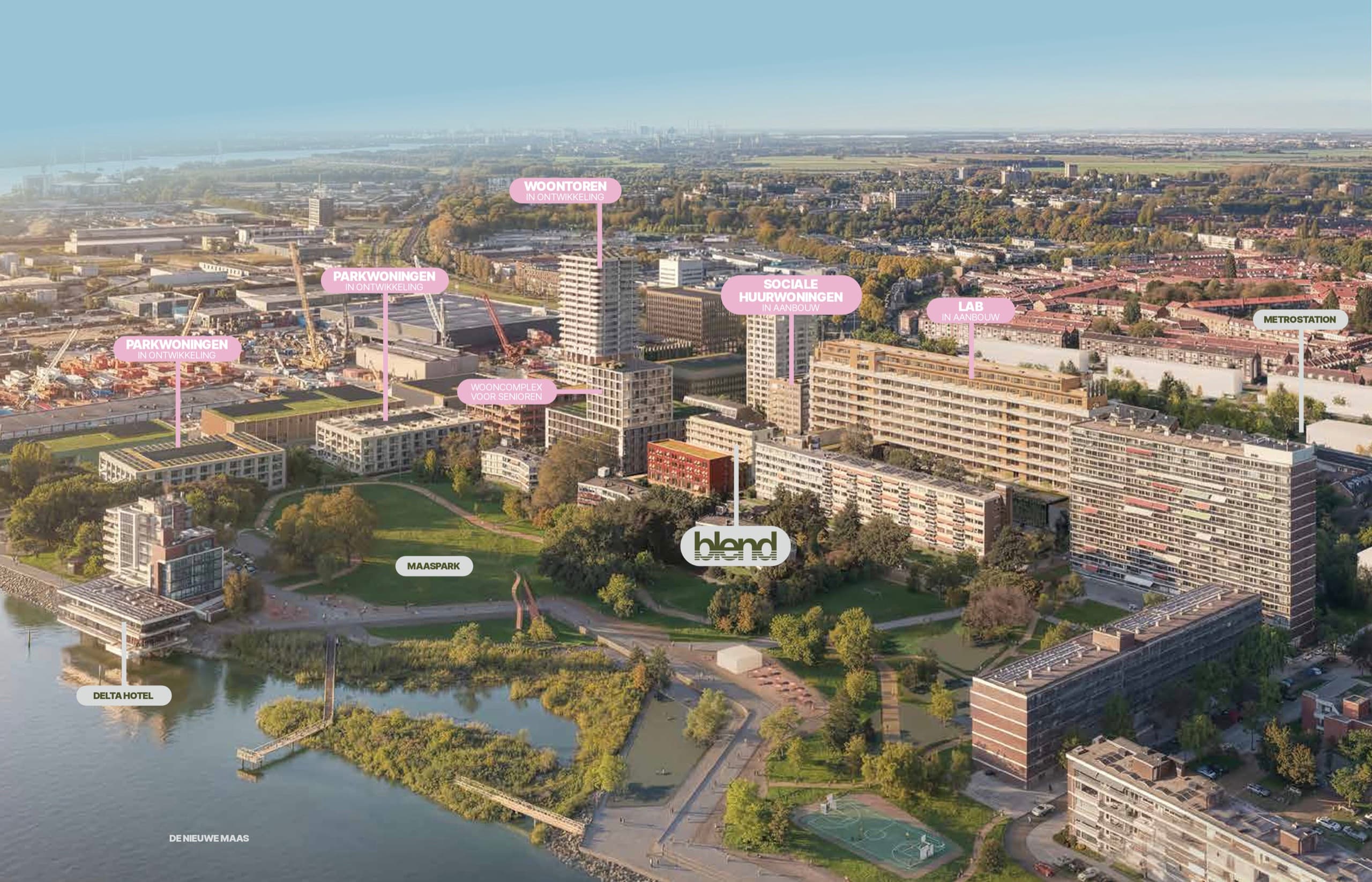 Vogelvlucht van District U in Vlaardingen met Blend, het Maaspark, de Nieuwe Maas, het Delta Hotel, het metrostation en de woningbouwprojecten in ontwikkeling